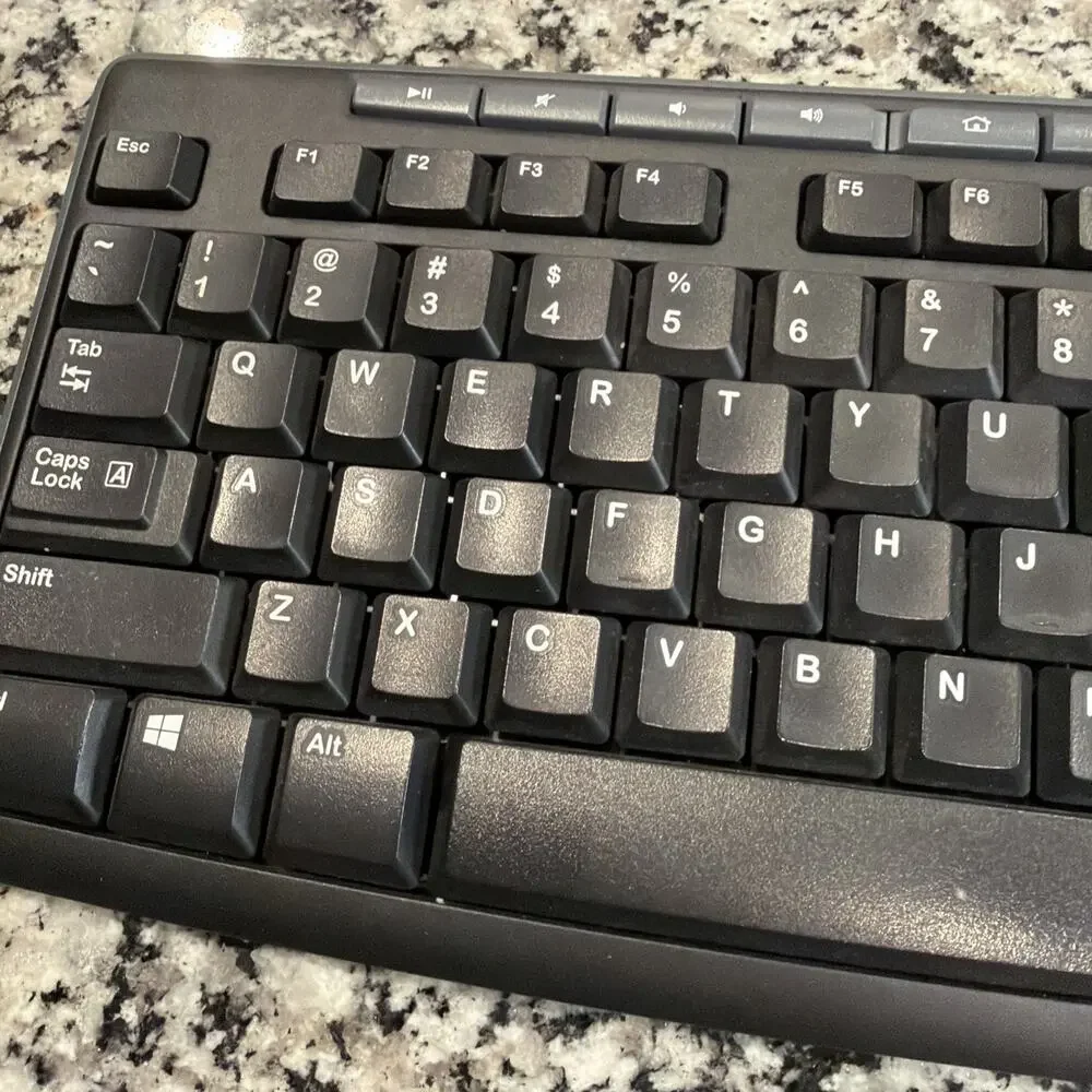 Logitech K270 Wireless Keyboard Black No Batteries Cover Not Tested